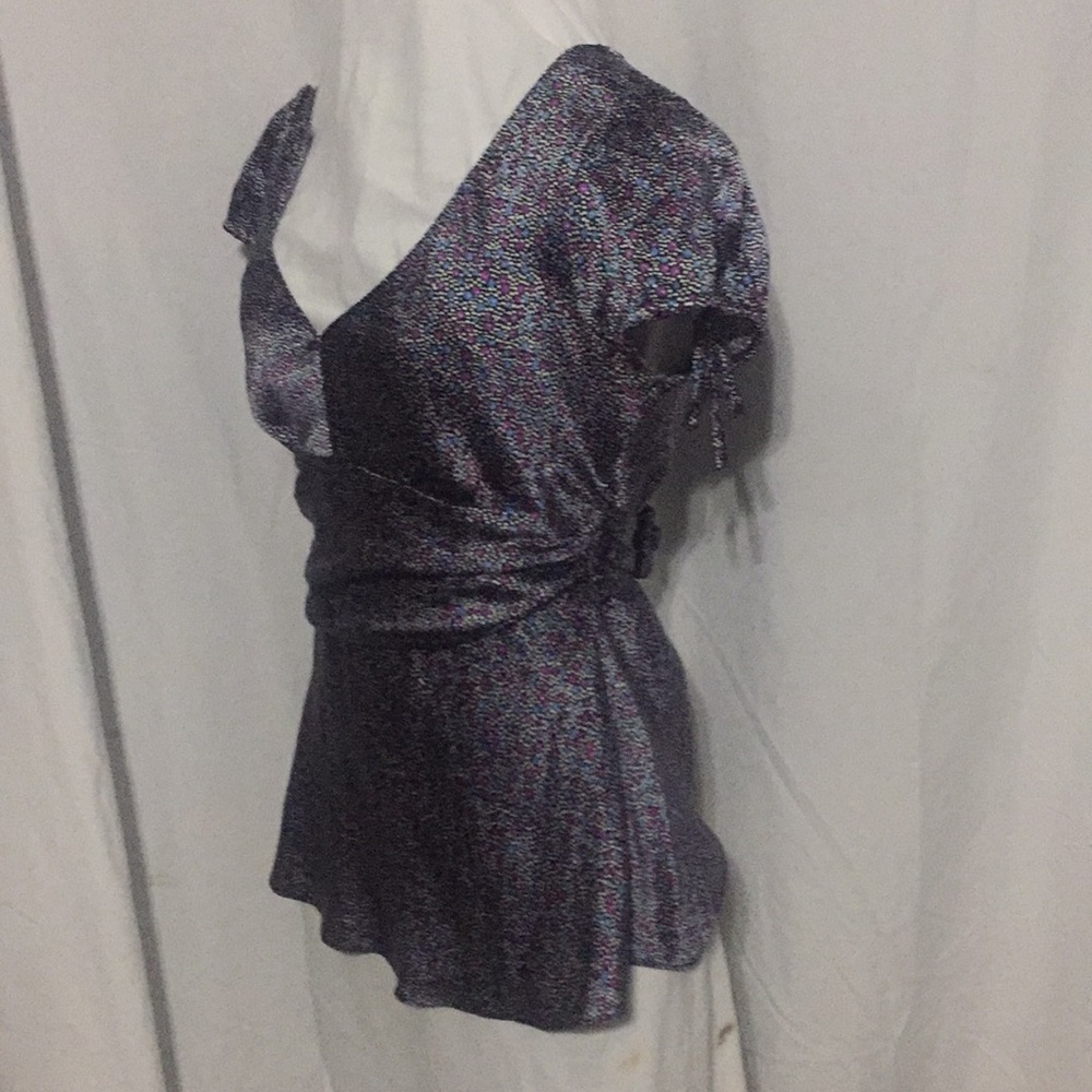 Silk top - Picture 2 of 3